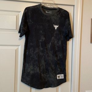 Under Armour Men’s size small shirt